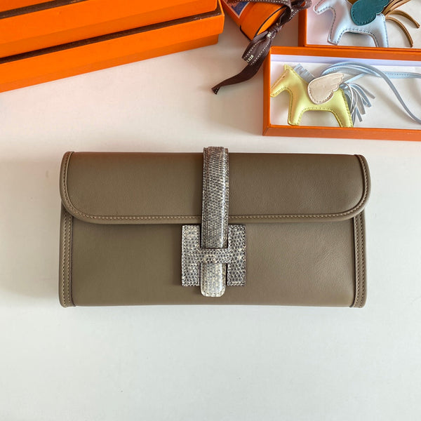 JIGE ELAN 29 CLUTCH IN CHOCOLATE BROWN CALFSKIN WITH WHTE LIZARD SKIN (MADE-TO-ODER)